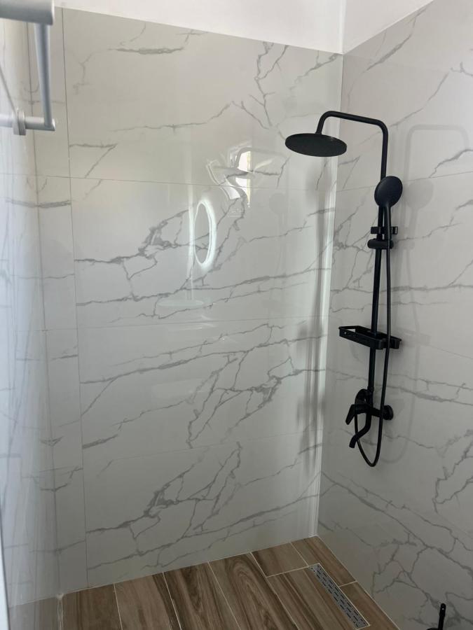 Vila Flavin 1 Ksamil Kültér fotó